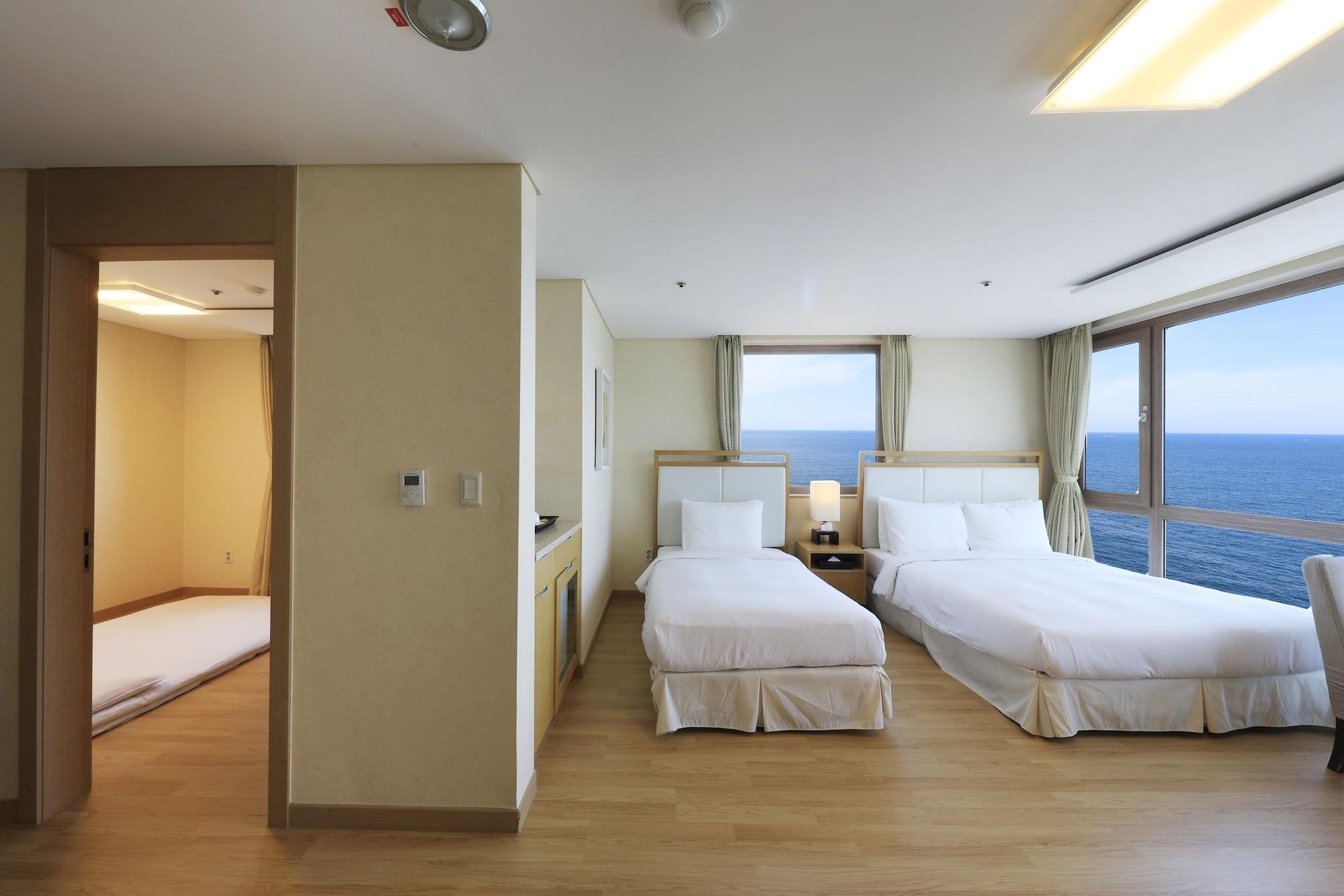 Ocean Suites Jeju Hotel Exterior photo